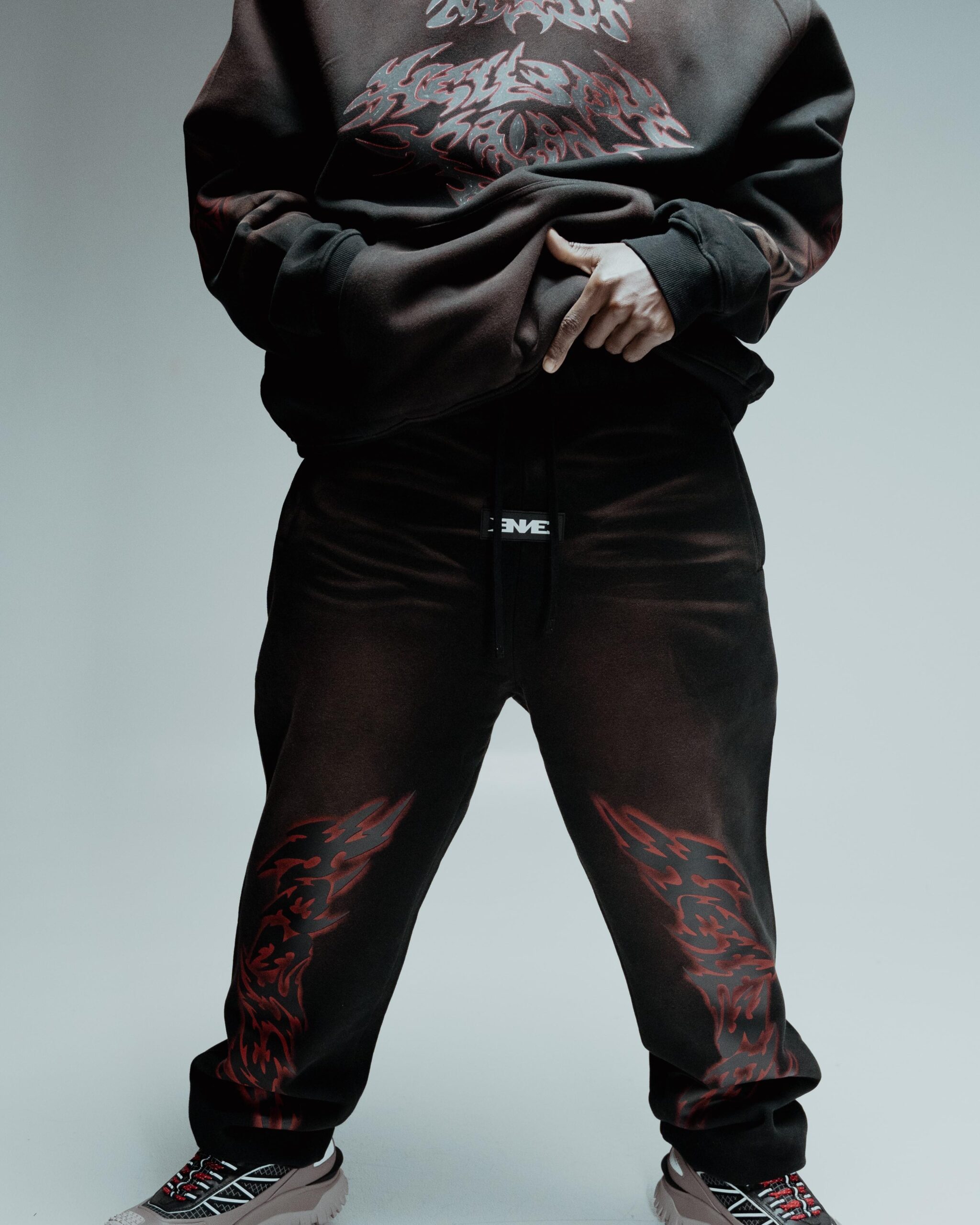 Fireborn Pants - Imagen 3