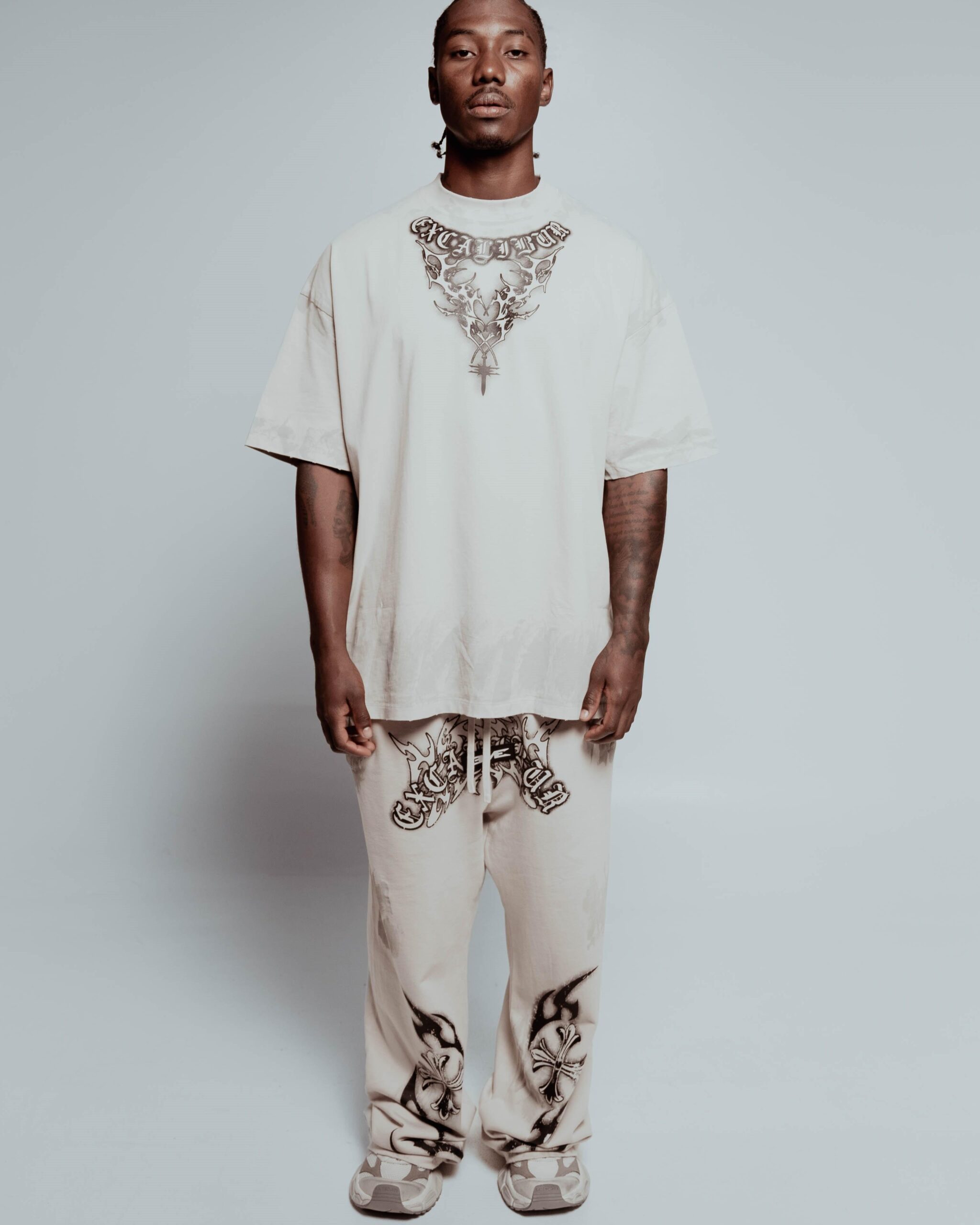 Emblem Neck T-Shirt - Imagen 3