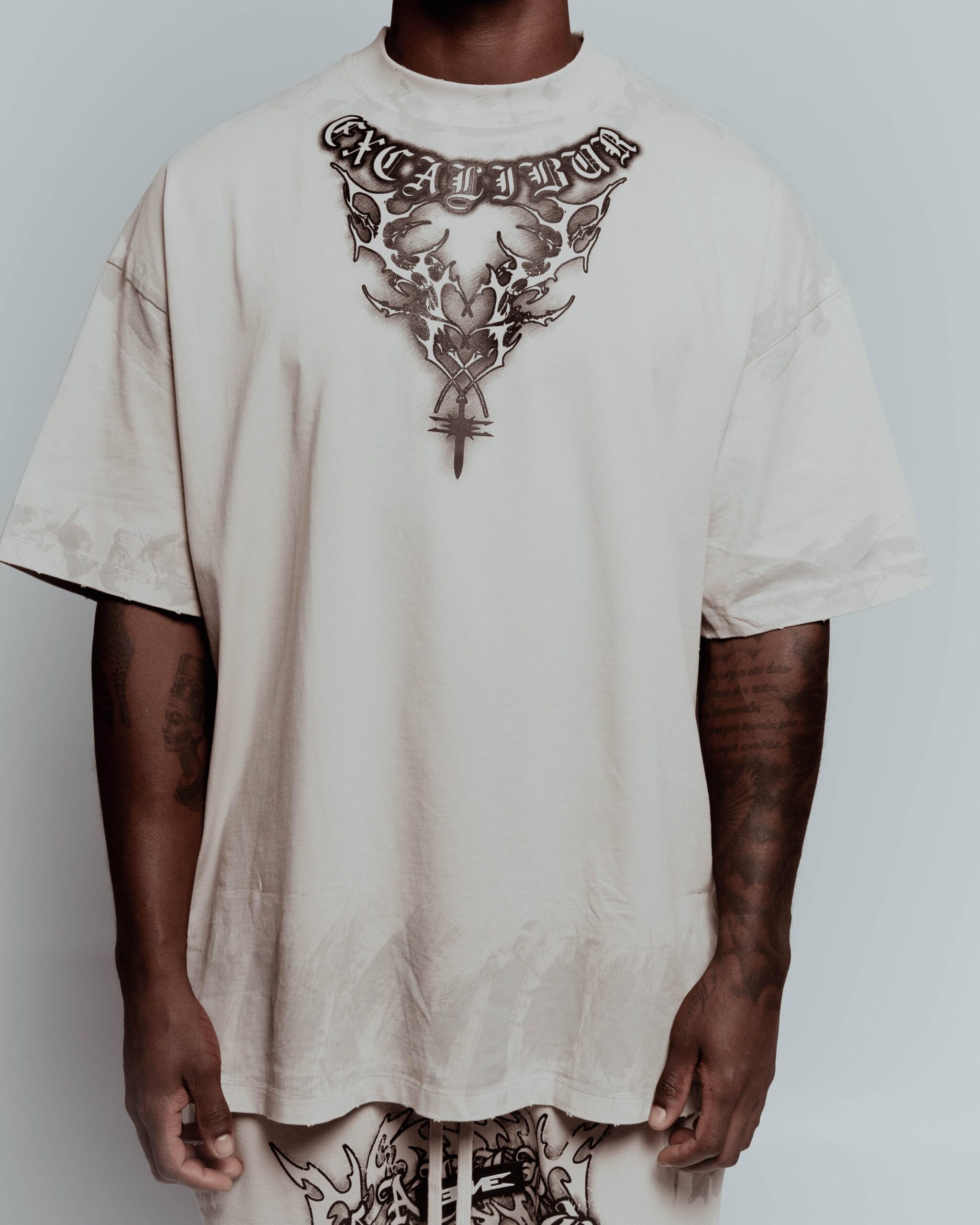 Emblem Neck T-Shirt - Imagen 4