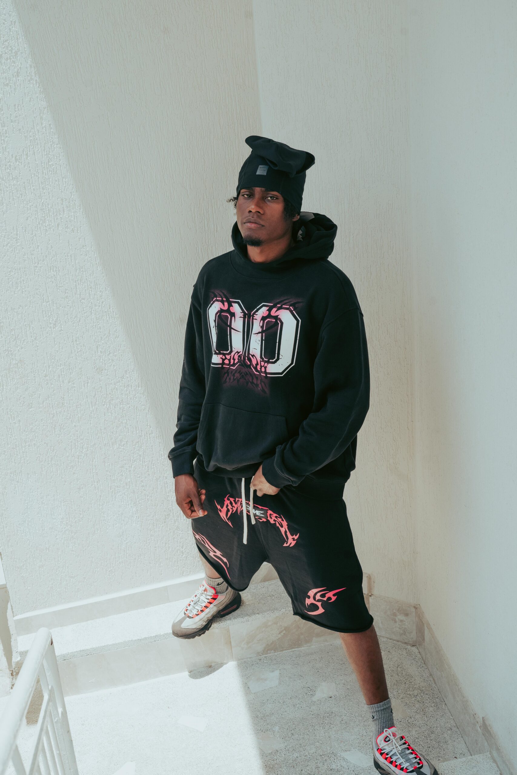 INFERNO SHORTS - Color Midnight Black - Imagen 4